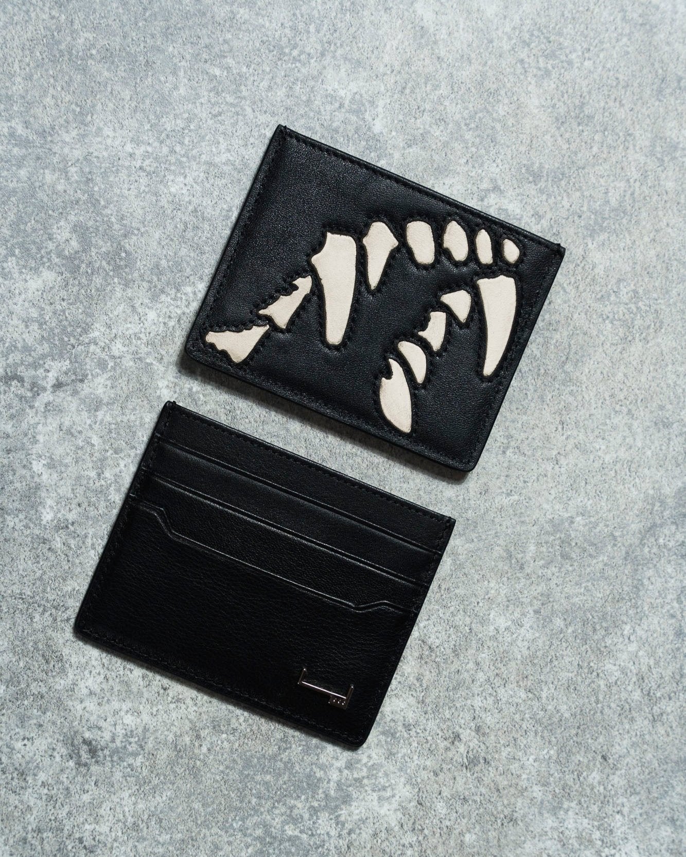 BLACK-CARDHOLDER-BOTH-SIDES