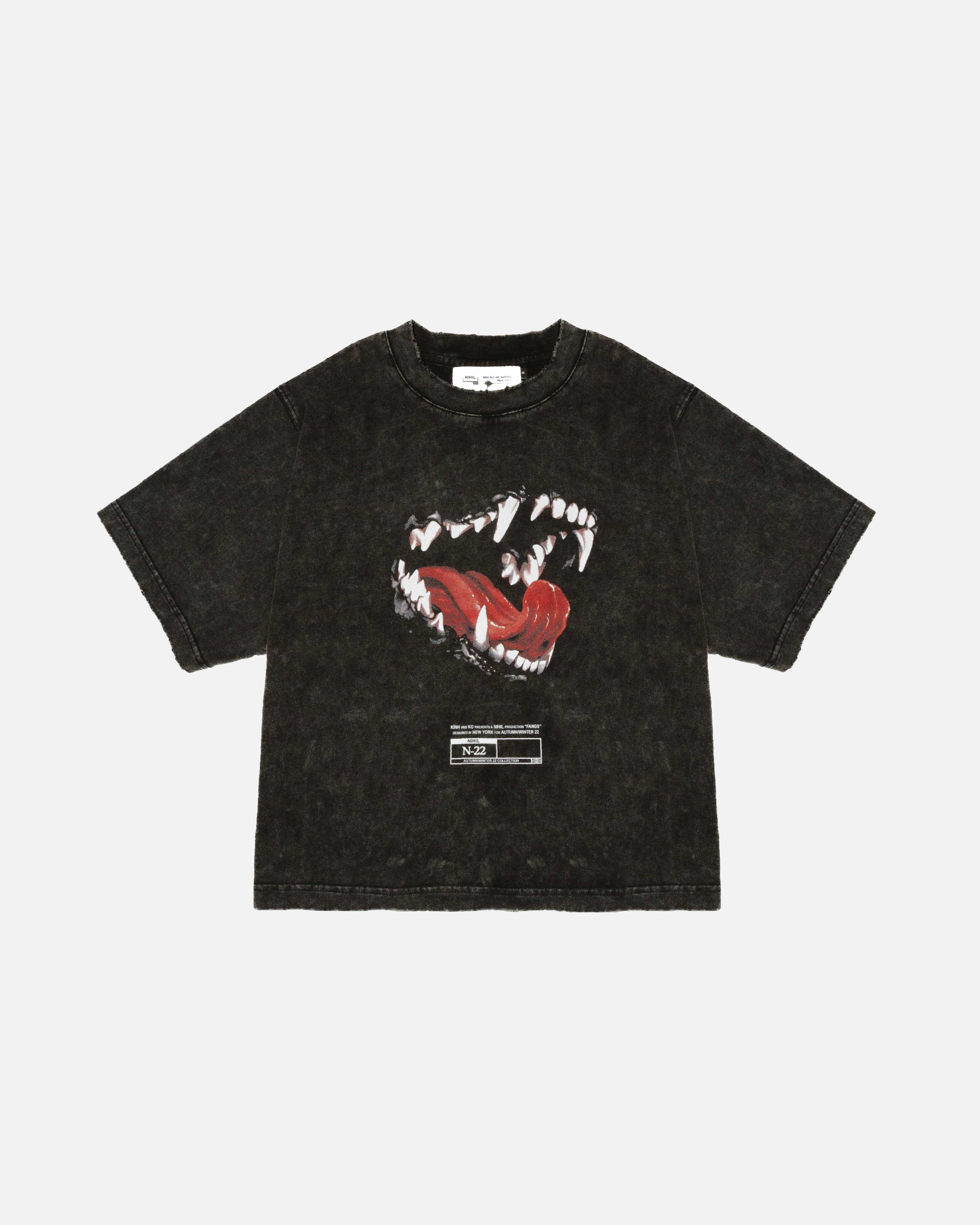 Fangs-1-Cropped-Tee-Black-Front