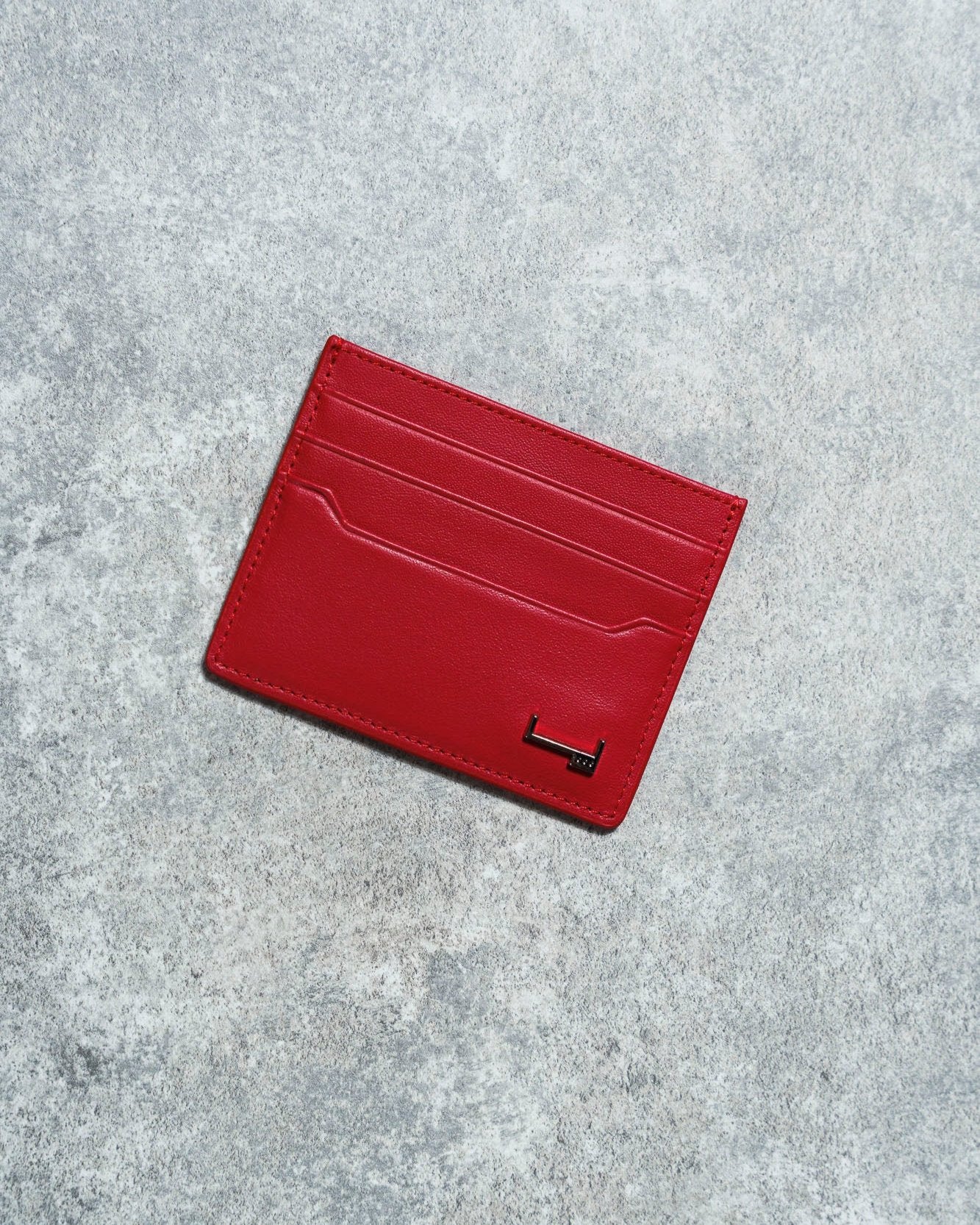 RED-CARDHOLDER-CARD-SIDE